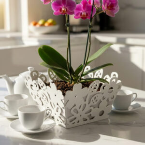 beyaz ferforje çiçeklik